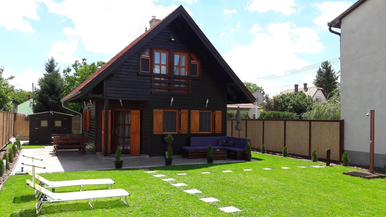 Velence Korzo Pihenohaz Villa Kapolnasnyek Ngoại thất bức ảnh